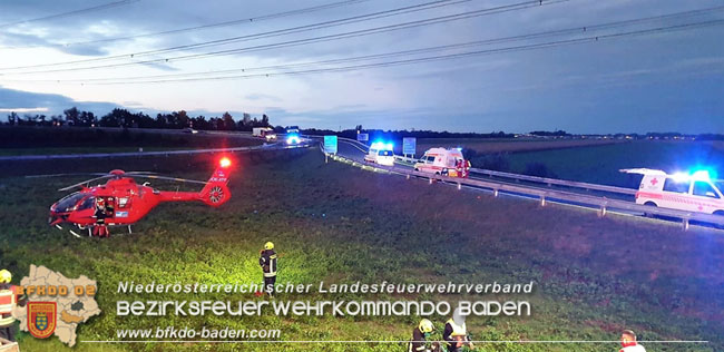 20201007 Schwerer Verkehrsunfall auf der A3 bei der Abfahrt Pottendorf Fotos: © FF Pottendorf, FF Neufeld/Franz Nechansky, Monatsrevue/Thomas Lenger 20201007 Schwerer Verkehrsunfall auf der A3 bei der Abfahrt Pottendorf Fotos: © FF Pottendorf, FF Neufeld/Franz Nechansky, Monatsrevue/Thomas Lenger