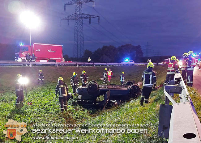 20201007 Schwerer Verkehrsunfall auf der A3 bei der Abfahrt Pottendorf Fotos: © FF Pottendorf, FF Neufeld/Franz Nechansky, Monatsrevue/Thomas Lenger 20201007 Schwerer Verkehrsunfall auf der A3 bei der Abfahrt Pottendorf Fotos: © FF Pottendorf, FF Neufeld/Franz Nechansky, Monatsrevue/Thomas Lenger