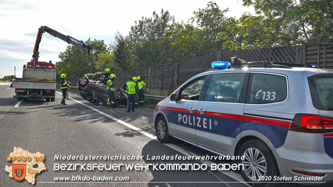 20201009 Schwerer Verkehrsunfall auf der A2 zwischen Leobersdorf und Wöllersdorf  Foto: © Stefan Schneider BFK BADEN