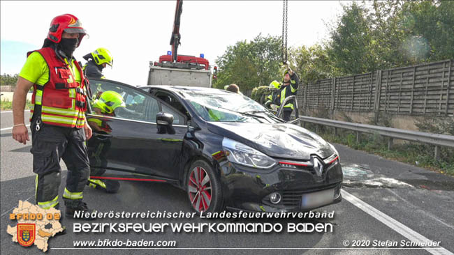 20201009 Schwerer Verkehrsunfall auf der A2 zwischen Leobersdorf und Wöllersdorf  Foto: © Stefan Schneider BFK BADEN