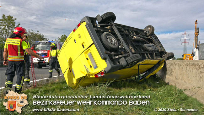 20201009 Schwerer Verkehrsunfall auf der A2 zwischen Leobersdorf und Wöllersdorf  Foto: © Stefan Schneider BFK BADEN