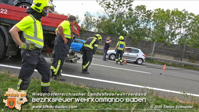 20201009 Schwerer Verkehrsunfall auf der A2 zwischen Leobersdorf und Wöllersdorf  Foto: © Stefan Schneider BFK BADEN