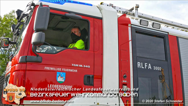 20201009 Schwerer Verkehrsunfall auf der A2 zwischen Leobersdorf und Wöllersdorf  Foto: © Stefan Schneider BFK BADEN