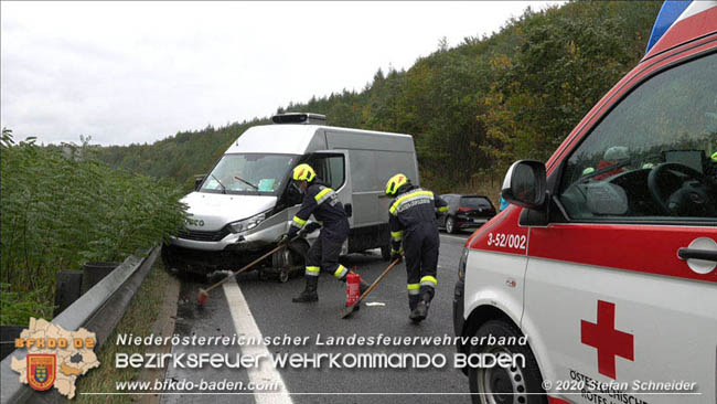 20201014 Verkehrsunfall auf der A21 zwischen Mayerling und Heiligenkreuz  Foto: © Stefan Schneider 