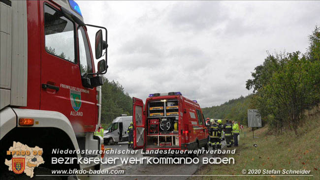 20201014 Verkehrsunfall auf der A21 zwischen Mayerling und Heiligenkreuz  Foto: © Stefan Schneider 