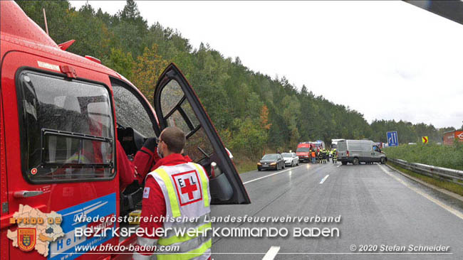 20201014 Verkehrsunfall auf der A21 zwischen Mayerling und Heiligenkreuz  Foto: © Stefan Schneider 