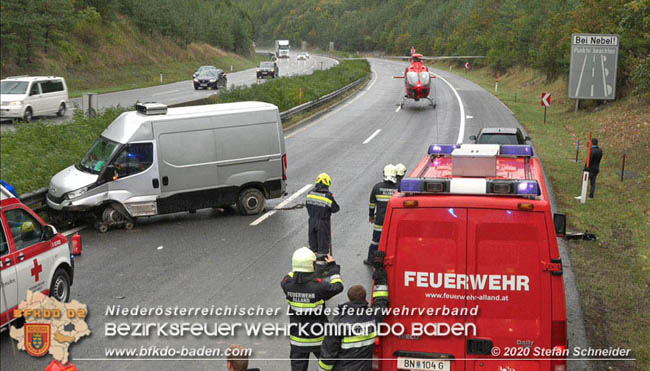 20201014 Verkehrsunfall auf der A21 zwischen Mayerling und Heiligenkreuz  Foto: © Stefan Schneider 