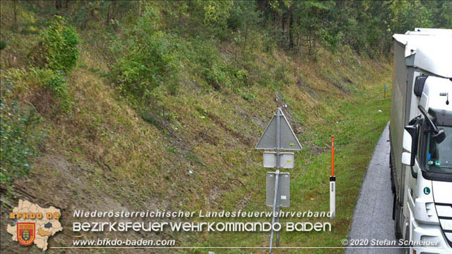 20201014 Verkehrsunfall auf der A21 zwischen Mayerling und Heiligenkreuz  Foto: © Stefan Schneider 