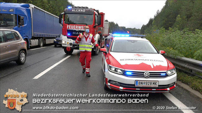 20201014 Verkehrsunfall auf der A21 zwischen Mayerling und Heiligenkreuz  Foto: © Stefan Schneider 