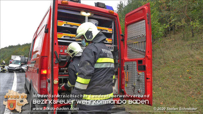 20201014 Verkehrsunfall auf der A21 zwischen Mayerling und Heiligenkreuz  Foto: © Stefan Schneider 