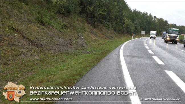 20201014 Verkehrsunfall auf der A21 zwischen Mayerling und Heiligenkreuz  Foto: © Stefan Schneider 