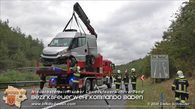 20201014 Verkehrsunfall auf der A21 zwischen Mayerling und Heiligenkreuz  Foto: © Stefan Schneider 