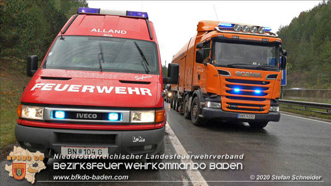 20201014 Verkehrsunfall auf der A21 zwischen Mayerling und Heiligenkreuz  Foto: © Stefan Schneider 