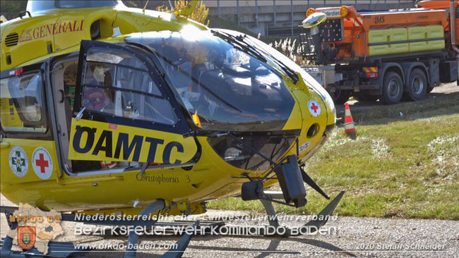 20201105 Verkehrsunfall in der Auffahrtsrampe der Autobahnanschlussstelle Kottingbrunn Richtung Wien Foto: © Stefan Schneider BFK BADEN 20201105 Verkehrsunfall in der Auffahrtsrampe der Autobahnanschlussstelle Kottingbrunn Richtung Wien Foto: © Stefan Schneider BFK BADEN