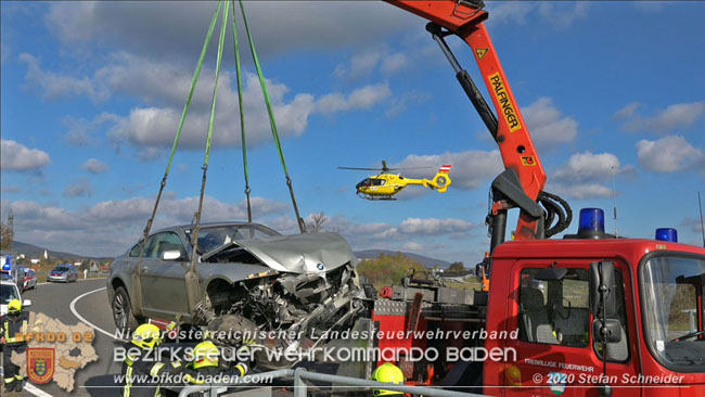 20201105 Verkehrsunfall in der Auffahrtsrampe der Autobahnanschlussstelle Kottingbrunn Richtung Wien Foto: © Stefan Schneider BFK BADEN 20201105 Verkehrsunfall in der Auffahrtsrampe der Autobahnanschlussstelle Kottingbrunn Richtung Wien Foto: © Stefan Schneider BFK BADEN