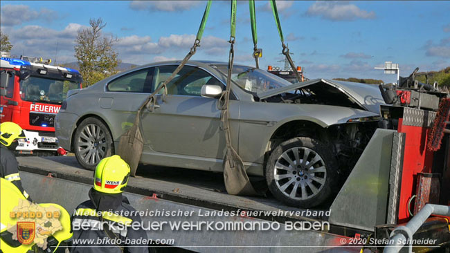 20201105 Verkehrsunfall in der Auffahrtsrampe der Autobahnanschlussstelle Kottingbrunn Richtung Wien Foto: © Stefan Schneider BFK BADEN 20201105 Verkehrsunfall in der Auffahrtsrampe der Autobahnanschlussstelle Kottingbrunn Richtung Wien Foto: © Stefan Schneider BFK BADEN