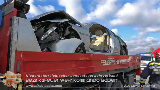 20201105 Verkehrsunfall in der Auffahrtsrampe der Autobahnanschlussstelle Kottingbrunn Richtung Wien Foto: © Stefan Schneider BFK BADEN 20201105 Verkehrsunfall in der Auffahrtsrampe der Autobahnanschlussstelle Kottingbrunn Richtung Wien Foto: © Stefan Schneider BFK BADEN