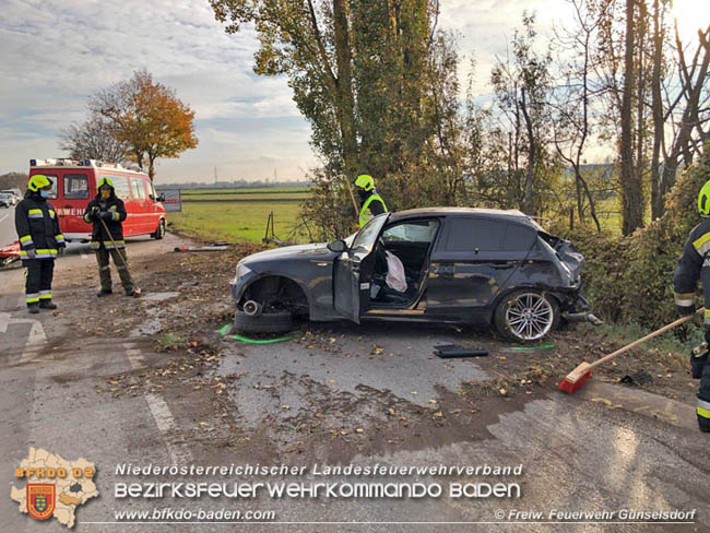 20201114 Verkehrsunfall auf der LB17 in Günselsdorf  Foto: © Christopher Neumayer FF Günselsdorf 