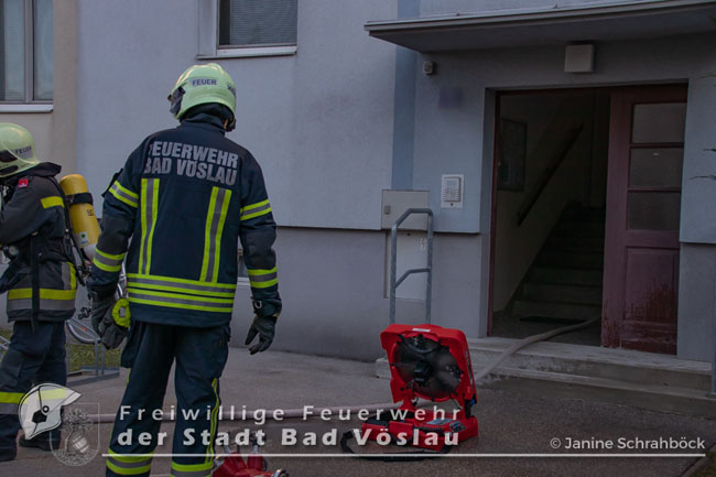 20201118 Wohnungsbrand in Bad Voeslau  Foto: © Janine Schrahboeck FF Stadt Bad Voeslau 