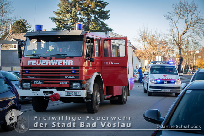 20201118 Wohnungsbrand in Bad Voeslau  Foto: © Janine Schrahboeck FF Stadt Bad Voeslau 