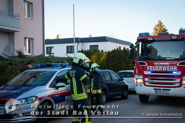 20201118 Wohnungsbrand in Bad Voeslau  Foto: © Janine Schrahboeck FF Stadt Bad Voeslau 