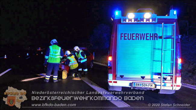 20201130 Verkehrsunfall auf der A2 Südautobahn Höhe Traiskirchen  Foto © Stefan Schneider BFK Baden
