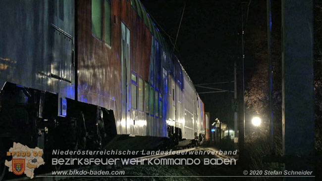 20201205 Unfall auf der Südbahnstrecke bei Kottingbrunn  Foto: © Stefan Schneider BFKDO BADEN