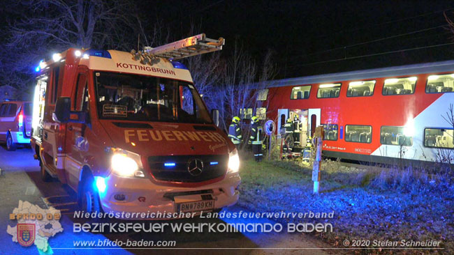 20201205 Unfall auf der Südbahnstrecke bei Kottingbrunn  Foto: © Stefan Schneider BFKDO BADEN