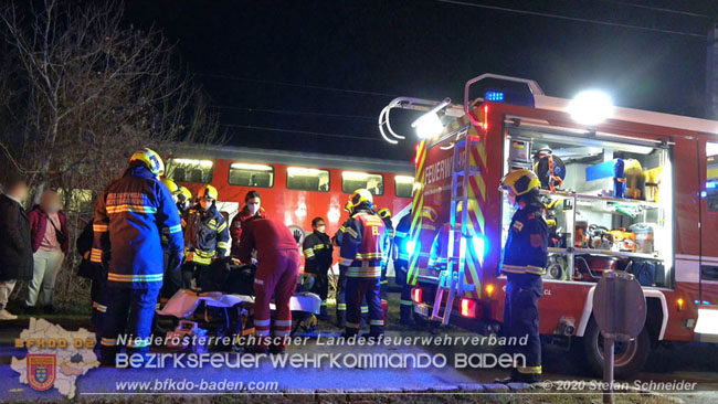 20201205 Unfall auf der Südbahnstrecke bei Kottingbrunn  Foto: © Stefan Schneider BFKDO BADEN