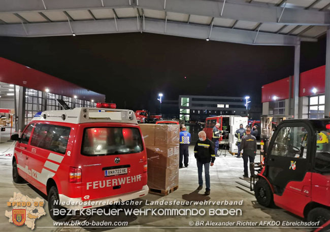 20201209 Transport von SARS-Cov-2 Antigen Test-Kits Foto: © Alexander Richter 2.KHD Bereitschaft Baden 20201209 Transport von SARS-Cov-2 Antigen Test-Kits Foto: © Alexander Richter 2.KHD Bereitschaft Baden