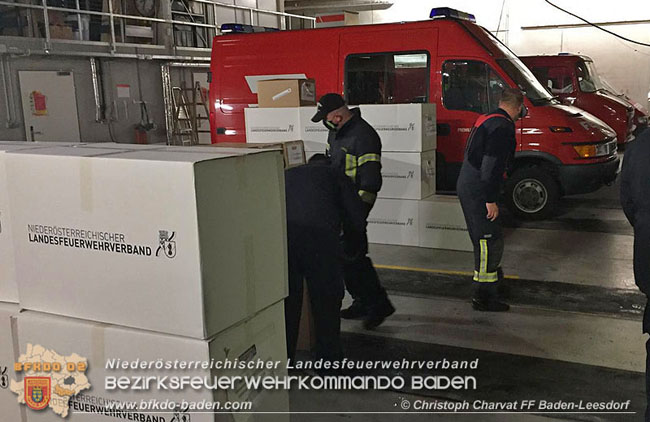 20201209 Transport von SARS-Cov-2 Antigen Test-Kits Foto: © Stefan Babler KHD/BFÜST S1 20201209 Transport von SARS-Cov-2 Antigen Test-Kits Foto: © Christoph Charvat FF Baden-Leesdorf 20201209 Transport von SARS-Cov-2 Antigen Test-Kits Foto: © Stefan Babler KHD/BFÜST S1 20201209 Transport von SARS-Cov-2 Antigen Test-Kits Foto: © Christoph Charvat FF Baden-Leesdorf