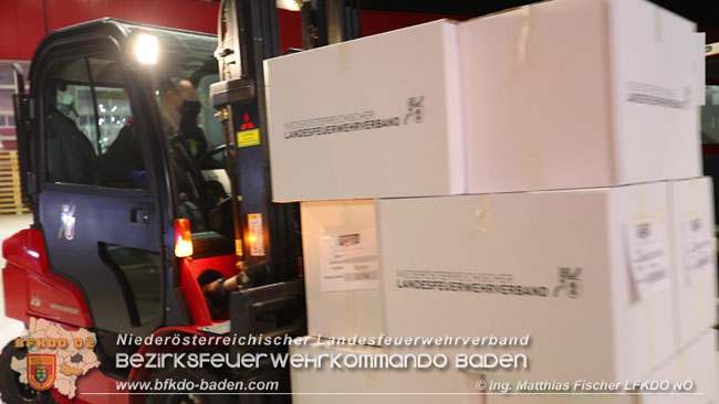 20201209 Transport von SARS-Cov-2 Antigen Test-Kits Foto: © Ing. Matthias Fischer LFKDO NÖ 20201209 Transport von SARS-Cov-2 Antigen Test-Kits Foto: © Ing. Matthias Fischer LFKDO NÖ