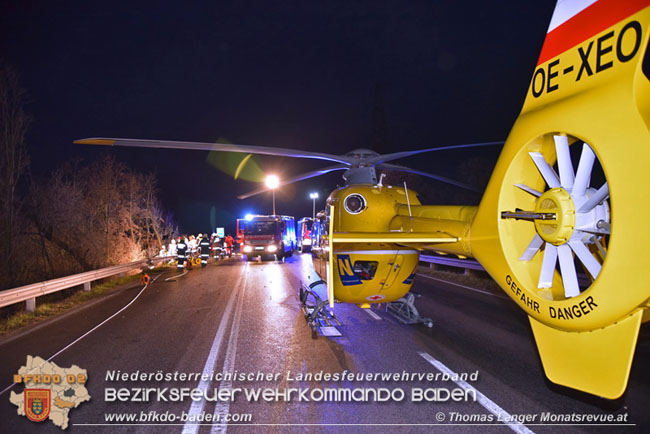 20201220 Verkehrsunfall auf der LB60 zwischen Weigelsdorf und Pottendorf Fotos: © Thomas Lenger Monatsrevue.at 20201220 Verkehrsunfall auf der LB60 zwischen Weigelsdorf und Pottendorf Fotos: © Thomas Lenger Monatsrevue.at