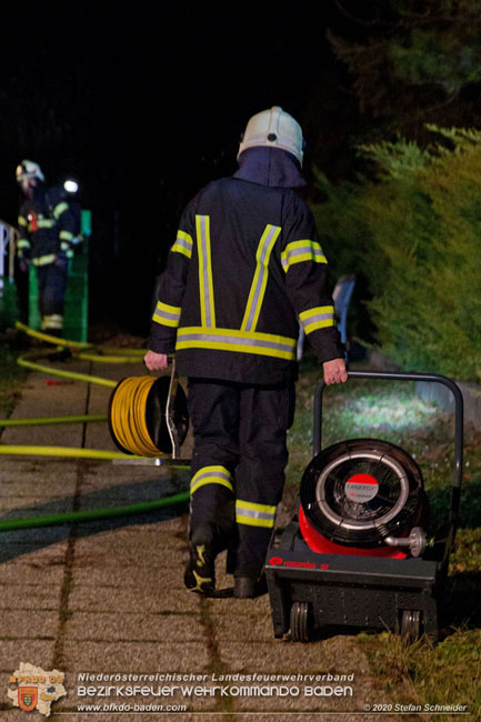 20202020 Alarmierter Schadstoffeinsatz stellte sich als defekte Heizanlage heraus in Baden Ortsteil Weikersdorf Foto: © Stefan Schneider BFKDO Baden 20202020 Alarmierter Schadstoffeinsatz stellte sich als defekte Heizanlage heraus in Baden Ortsteil Weikersdorf Foto: © Stefan Schneider BFKDO Baden