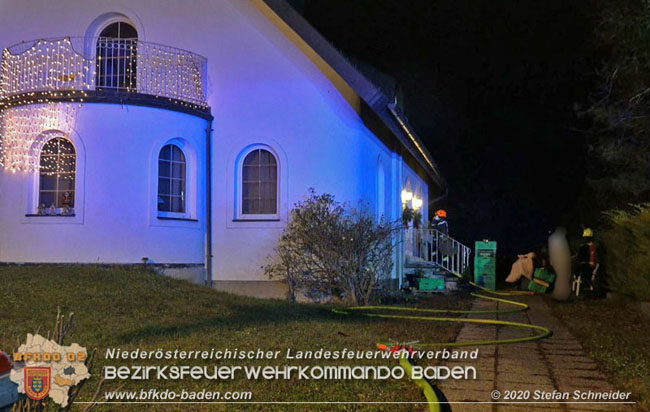 20202020 Alarmierter Schadstoffeinsatz stellte sich als defekte Heizanlage heraus in Baden Ortsteil Weikersdorf   Foto: © Stefan Schneider BFKDO Baden
