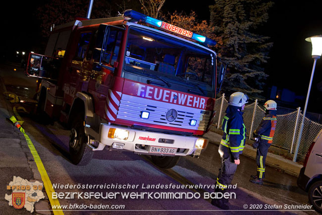 20202020 Alarmierter Schadstoffeinsatz stellte sich als defekte Heizanlage heraus in Baden Ortsteil Weikersdorf Foto: © Stefan Schneider BFKDO Baden 20202020 Alarmierter Schadstoffeinsatz stellte sich als defekte Heizanlage heraus in Baden Ortsteil Weikersdorf Foto: © Stefan Schneider BFKDO Baden