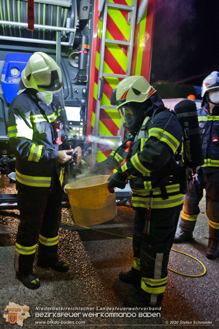 20202020 Alarmierter Schadstoffeinsatz stellte sich als defekte Heizanlage heraus in Baden Ortsteil Weikersdorf Foto: © Stefan Schneider BFKDO Baden 20202020 Alarmierter Schadstoffeinsatz stellte sich als defekte Heizanlage heraus in Baden Ortsteil Weikersdorf Foto: © Stefan Schneider BFKDO Baden