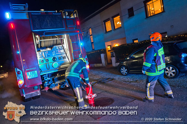 20201223 Sechsköpfige Familie bei Wohnungbrand in Sicherheit gebracht Foto: © Stefan Schneider 20201223 Sechsköpfige Familie bei Wohnungbrand in Sicherheit gebracht Foto: © Stefan Schneider