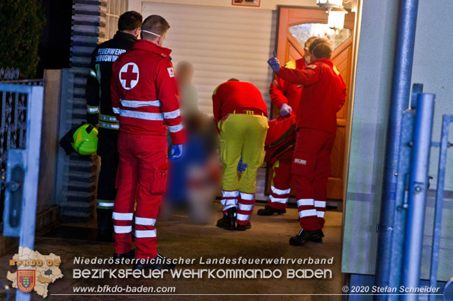 20201223 Sechsköpfige Familie bei Wohnungbrand in Sicherheit gebracht Foto: © Stefan Schneider 20201223 Sechsköpfige Familie bei Wohnungbrand in Sicherheit gebracht Foto: © Stefan Schneider