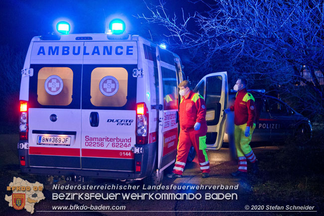 20201223 Sechsköpfige Familie bei Wohnungbrand in Sicherheit gebracht Foto: © Stefan Schneider 20201223 Sechsköpfige Familie bei Wohnungbrand in Sicherheit gebracht Foto: © Stefan Schneider