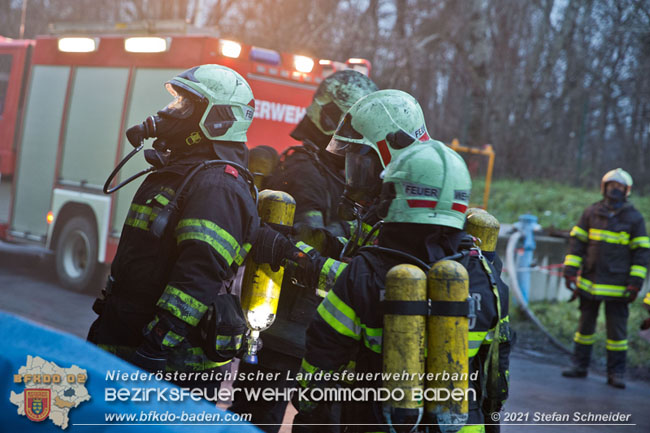20210105 Brand einer Filteranlage während Revisionsarbeiten in Enzesfeld Foto: © Stefan Schneider BFKDO Baden 20210105 Brand einer Filteranlage während Revisionsarbeiten in Enzesfeld Foto: © Stefan Schneider BFKDO Baden