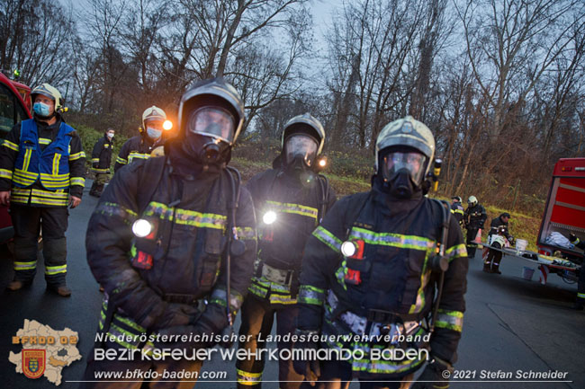 20210105 Brand einer Filteranlage während Revisionsarbeiten in Enzesfeld Foto: © Stefan Schneider BFKDO Baden 20210105 Brand einer Filteranlage während Revisionsarbeiten in Enzesfeld Foto: © Stefan Schneider BFKDO Baden