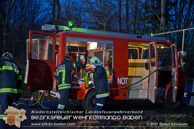 20210105 Brand einer Filteranlage während Revisionsarbeiten in Enzesfeld Foto: © Stefan Schneider BFKDO Baden 20210105 Brand einer Filteranlage während Revisionsarbeiten in Enzesfeld Foto: © Stefan Schneider BFKDO Baden