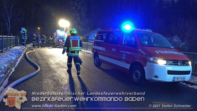 20210111 Brand einer Holzhütte im Waldgebiet Furth a.d.Triesting   Foto: © Stefan Schneider BFKDO Baden