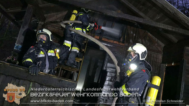 20210111 Brand einer Holzhütte im Waldgebiet Furth a.d.Triesting   Foto: © Stefan Schneider BFKDO Baden