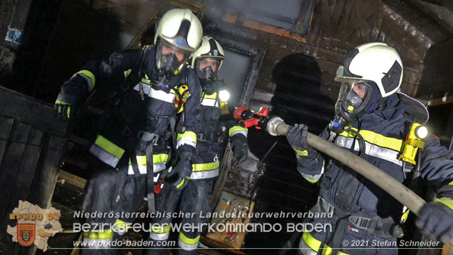 20210111 Brand einer Holzhütte im Waldgebiet Furth a.d.Triesting   Foto: © Stefan Schneider BFKDO Baden