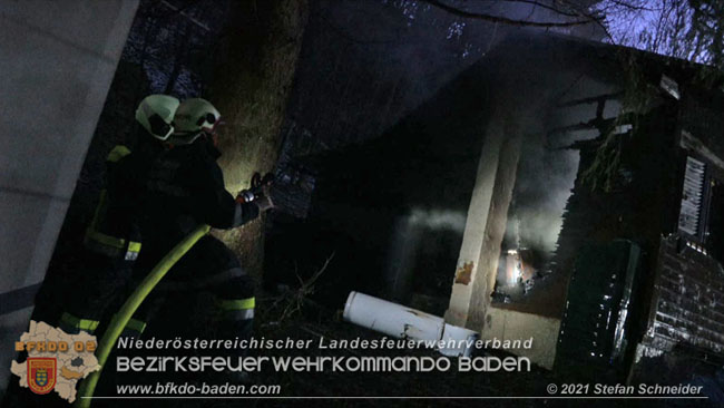 20210111 Brand einer Holzhütte im Waldgebiet Furth a.d.Triesting   Foto: © Stefan Schneider BFKDO Baden