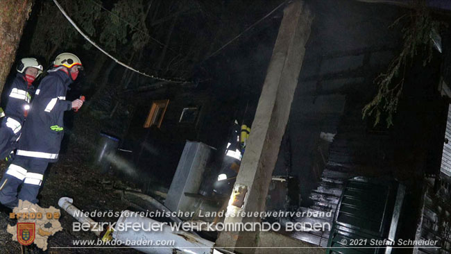 20210111 Brand einer Holzhütte im Waldgebiet Furth a.d.Triesting   Foto: © Stefan Schneider BFKDO Baden
