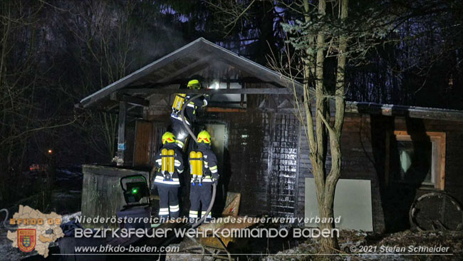 20210111 Brand einer Holzhütte im Waldgebiet Furth a.d.Triesting   Foto: © Stefan Schneider BFKDO Baden