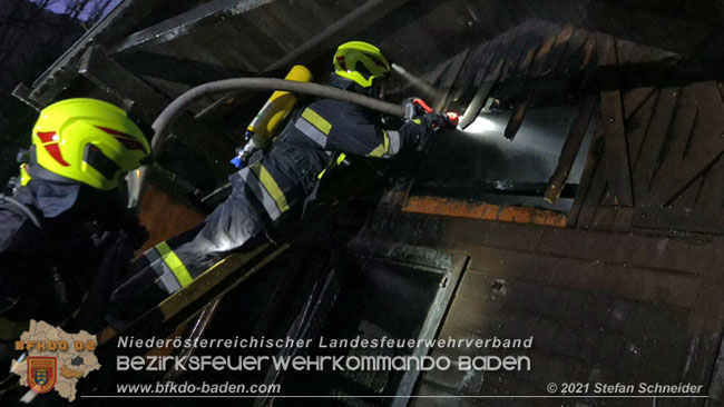 20210111 Brand einer Holzhütte im Waldgebiet Furth a.d.Triesting   Foto: © Stefan Schneider BFKDO Baden